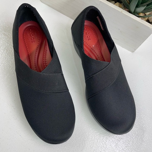 CROCS Black and Red Slip-On Flats in new condition - Picture 1 of 7